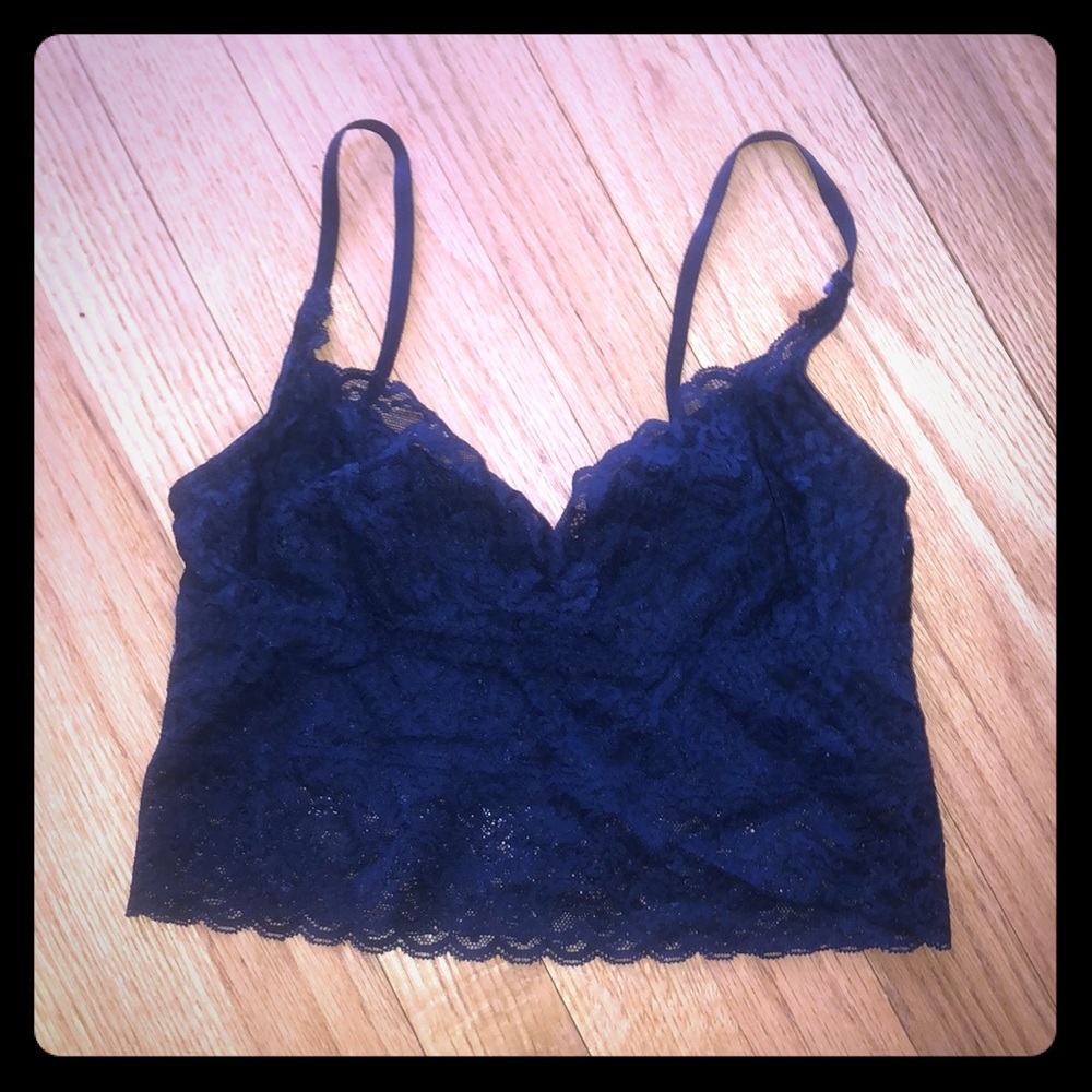Gilly Hicks/ Hollister Lacey bralette sz M